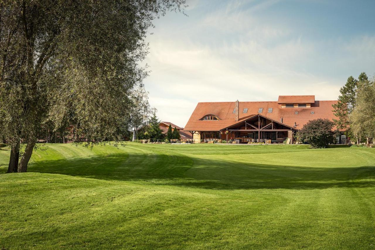 Golf & Spa Kuneticka Hora Dritec Exterior foto